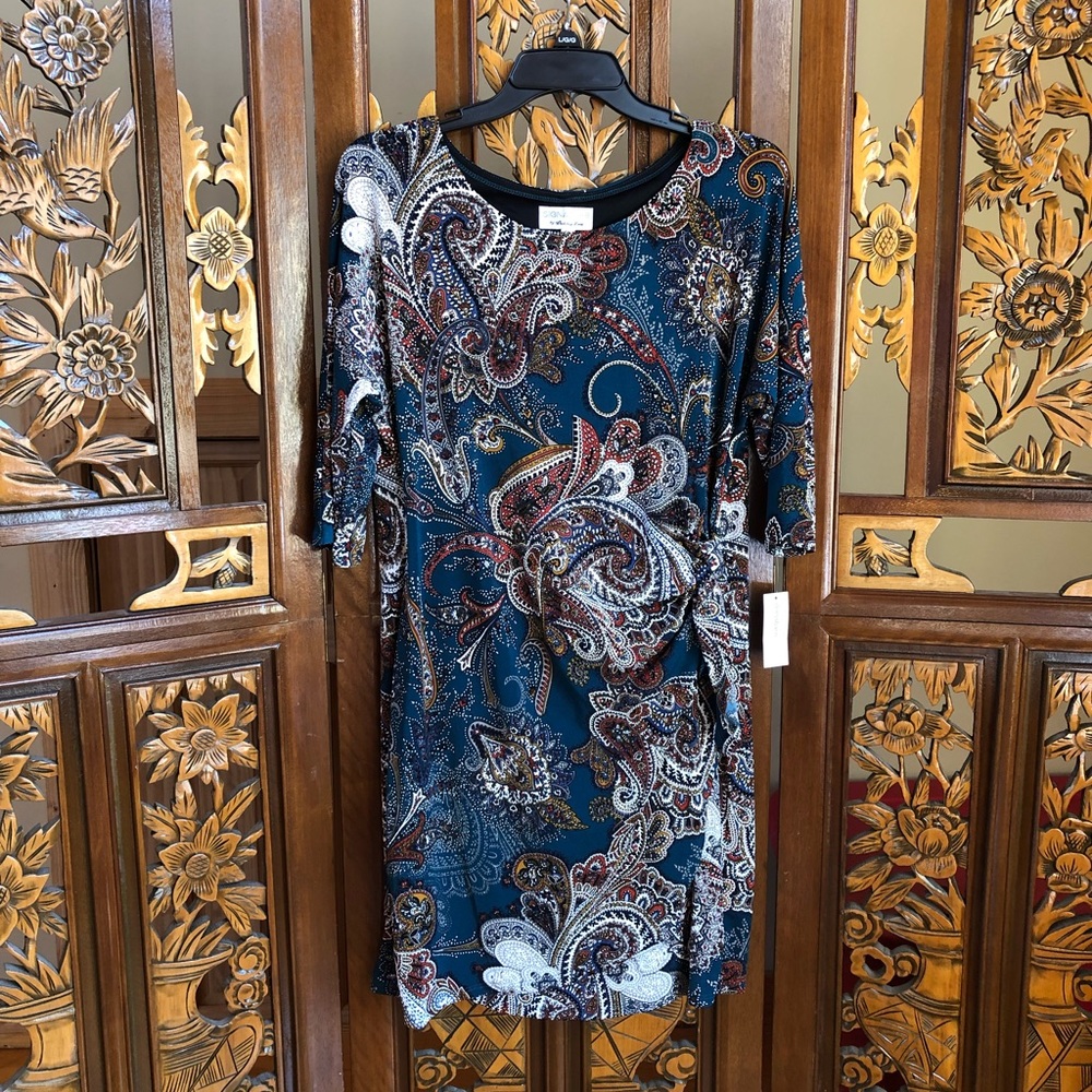 Signature by Robbie Bee Paisley Half Sleeve Dress